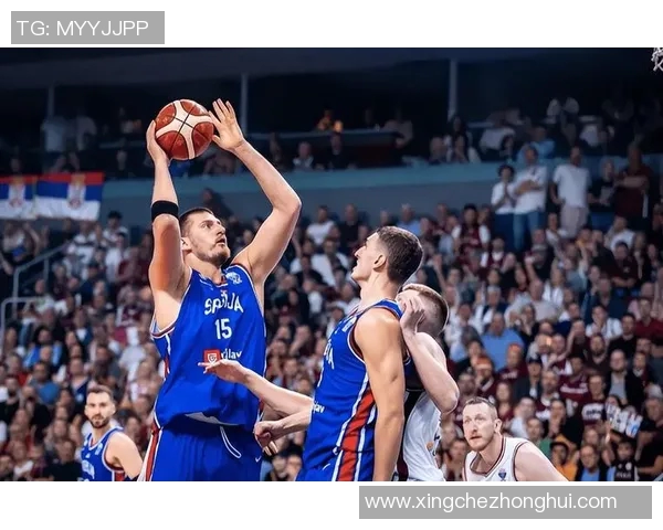 约基奇赛后幽默金句引爆全场笑声展现另类个性